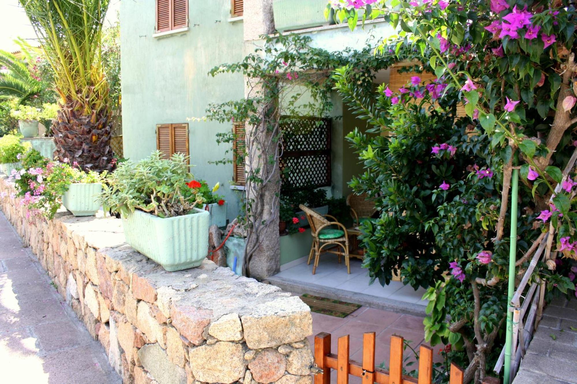 Appartamenti Ideal Isola Rossa Extérieur photo