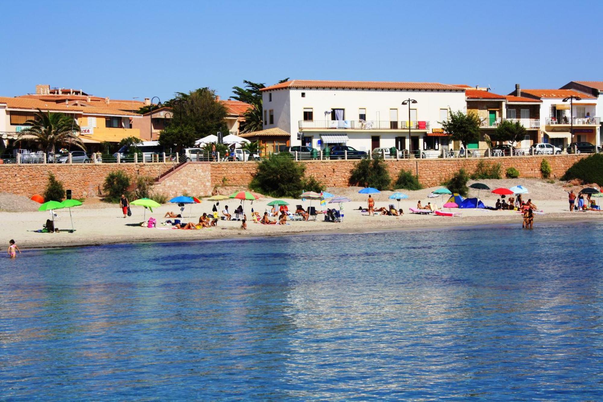 Appartamenti Ideal Isola Rossa Extérieur photo