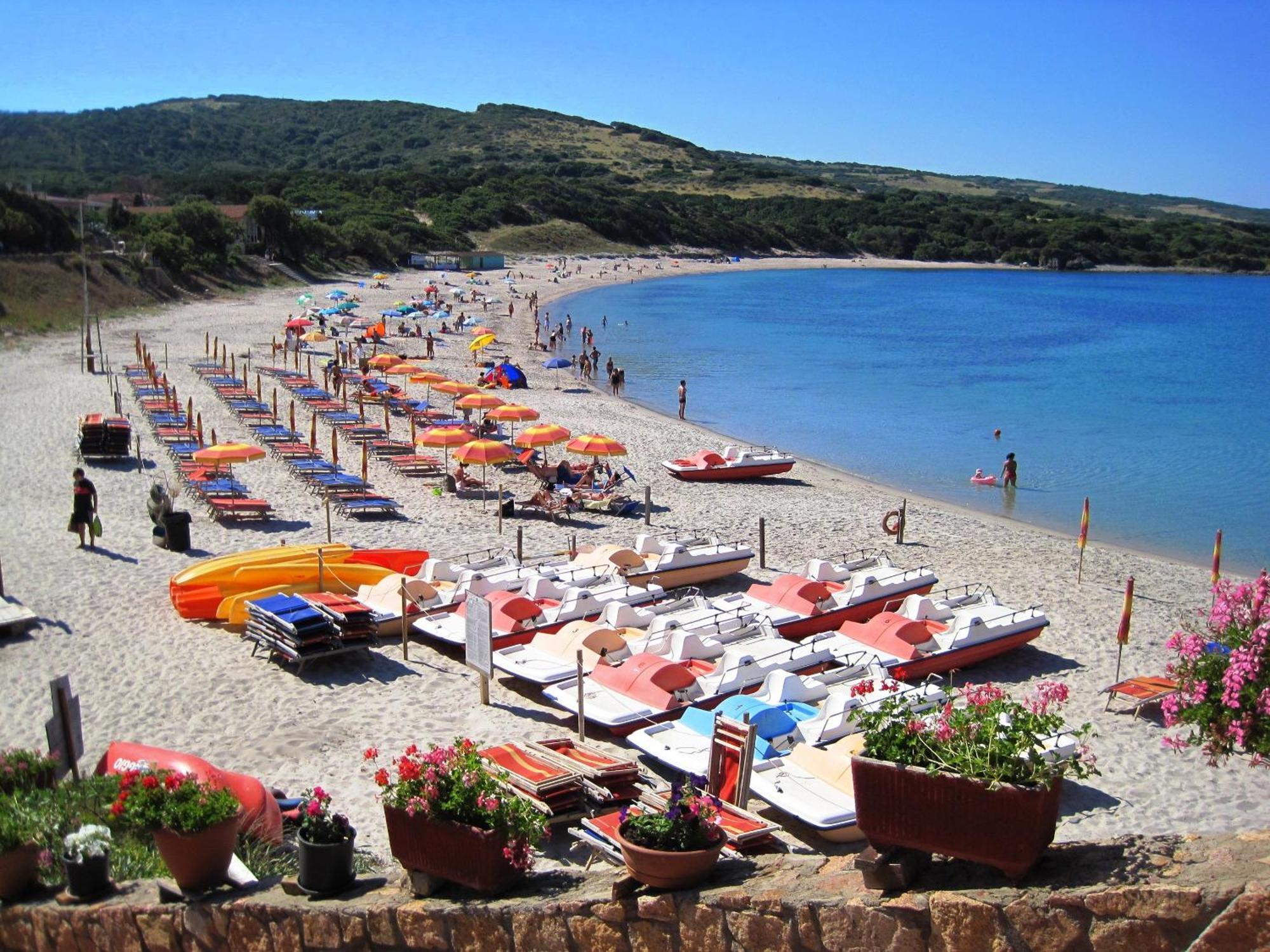 Appartamenti Ideal Isola Rossa Extérieur photo