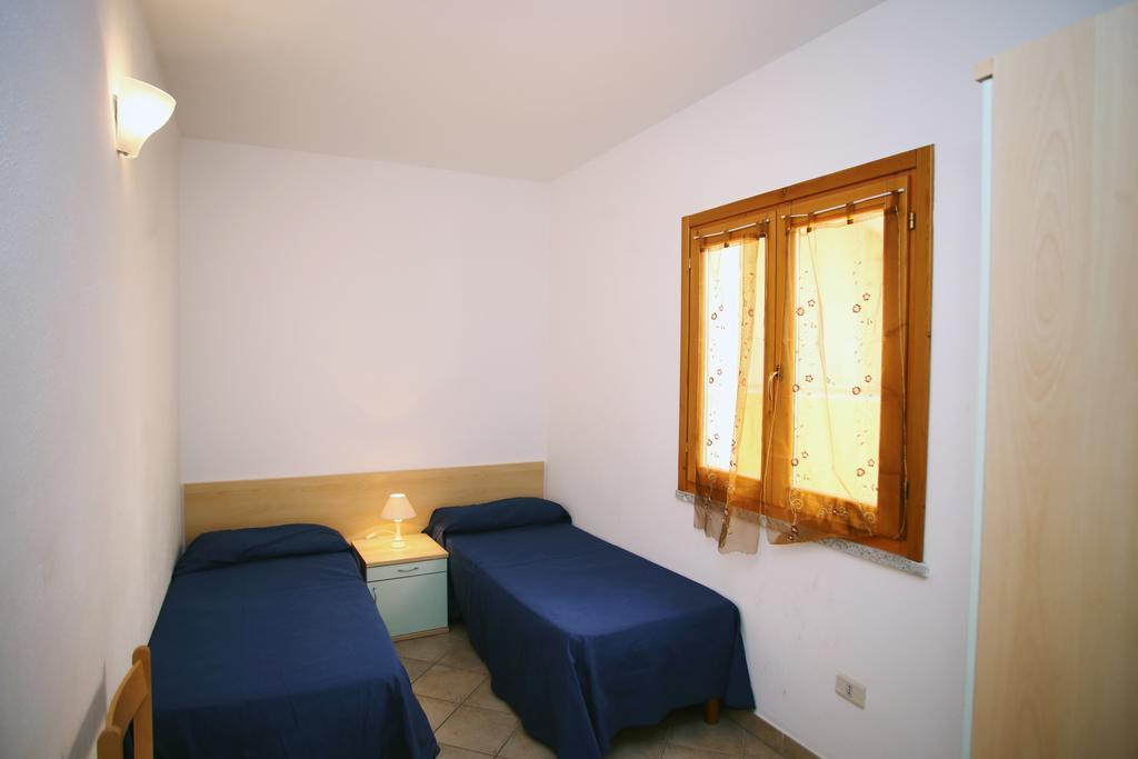 Appartamenti Ideal Isola Rossa Extérieur photo