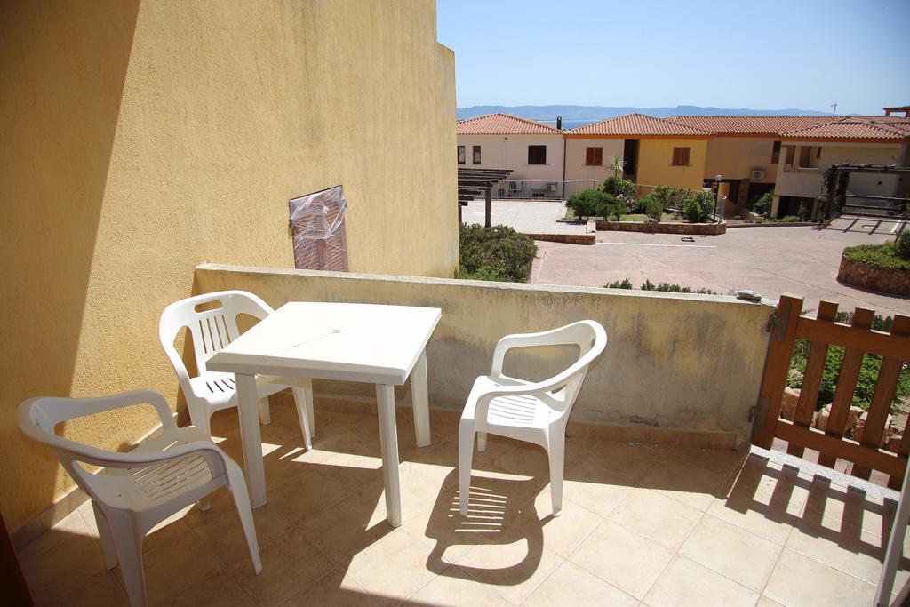 Appartamenti Ideal Isola Rossa Extérieur photo