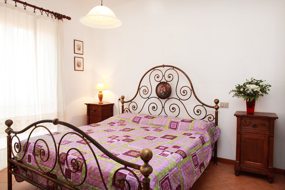 Appartamenti Ideal Isola Rossa Extérieur photo