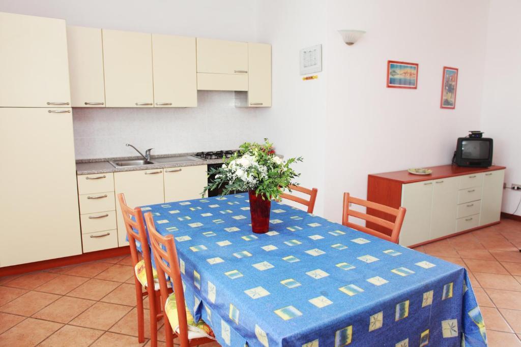 Appartamenti Ideal Isola Rossa Extérieur photo